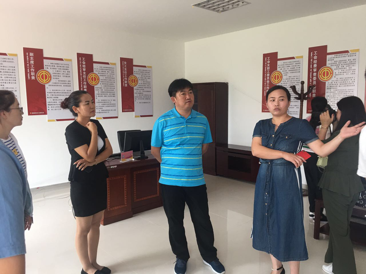 补短板 强工会——杭锦旗总工会赴东胜区、土默特右旗、伊金霍洛旗考察学习工会工作2.png