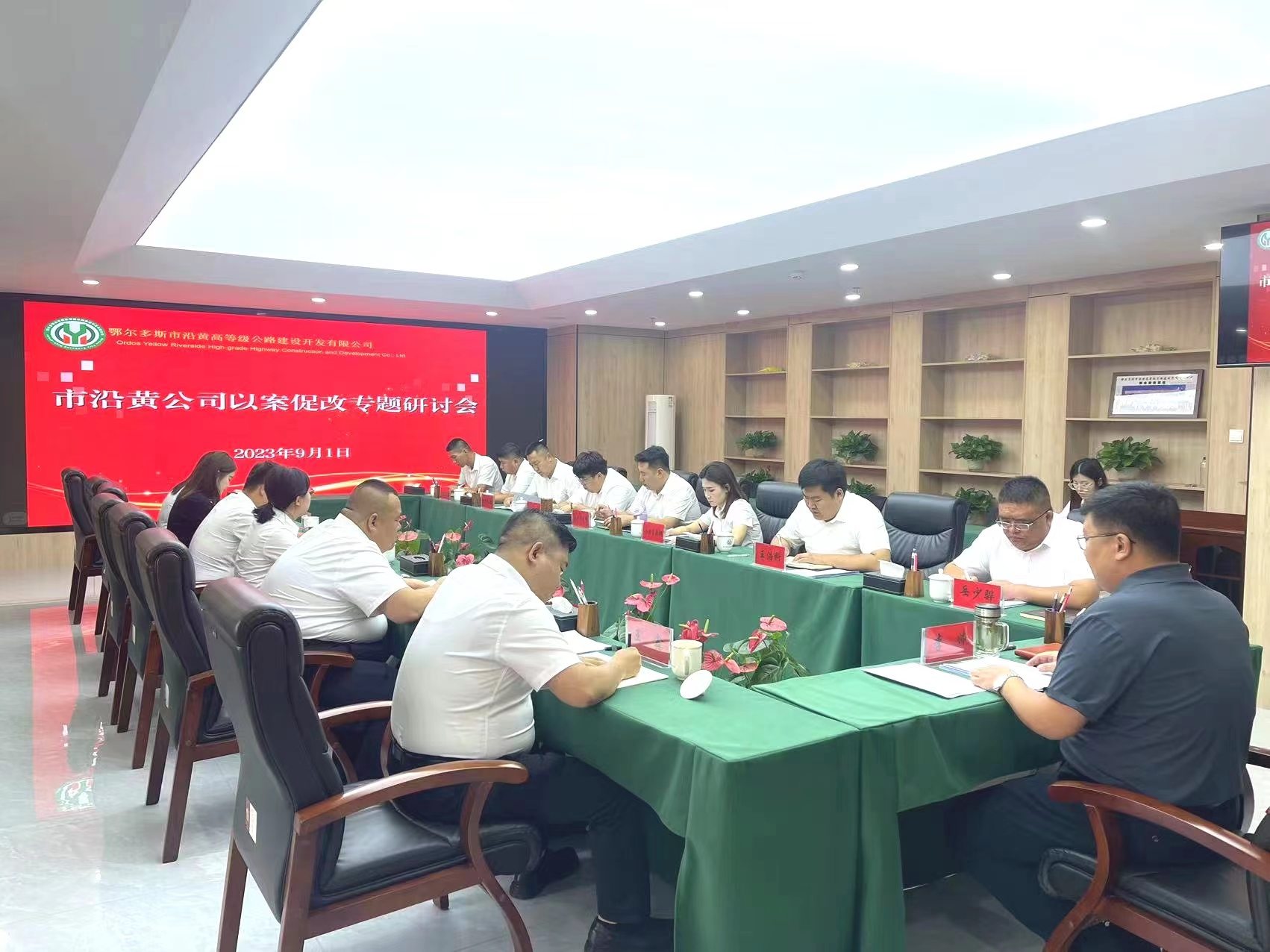 9ef64bfda5db8fa9f9fb300f9de213d.jpg 9ef64bfda5db8fa9f9fb300f9de213d.jpg