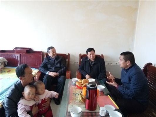 E:白雨6年图片三月.23市工会李强麻黄套调研=2490620136636293.jpg