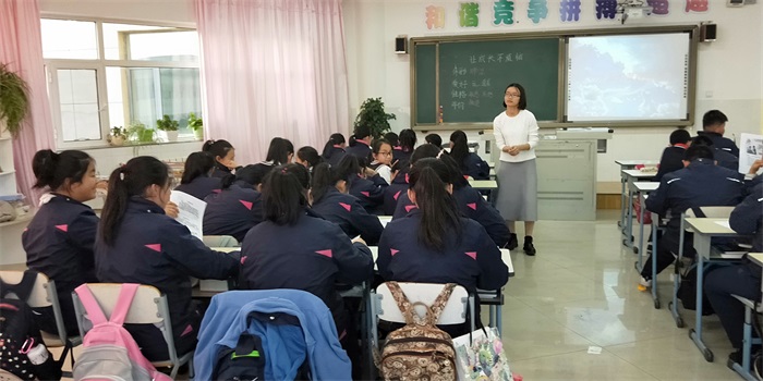 康一小青春期专题教育活动照片.jpg